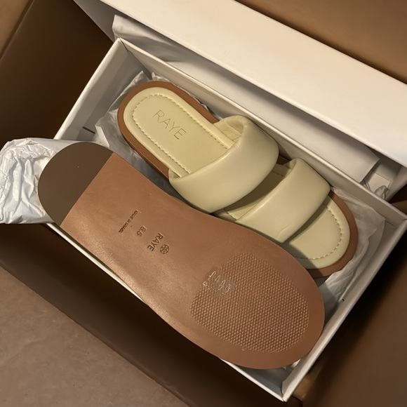 Raye - Bone White Telly Sandal. Size 8.5. - Picture 3 of 5